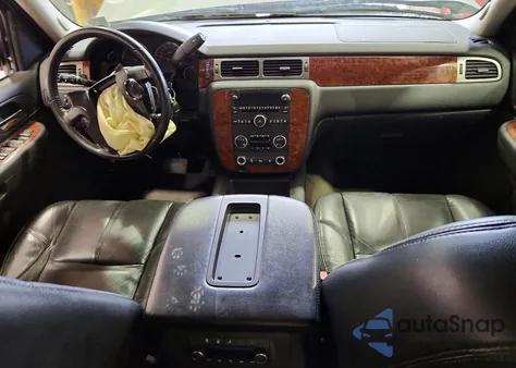 2007 Chevrolet Suburban K1500 z USA, uszkodzony, nr VIN 1GNFK16367J167308